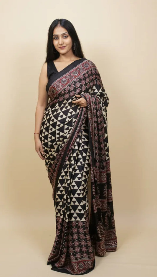 black saree 3
