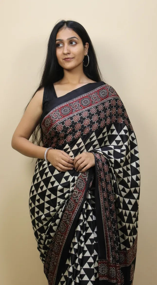 black saree 3