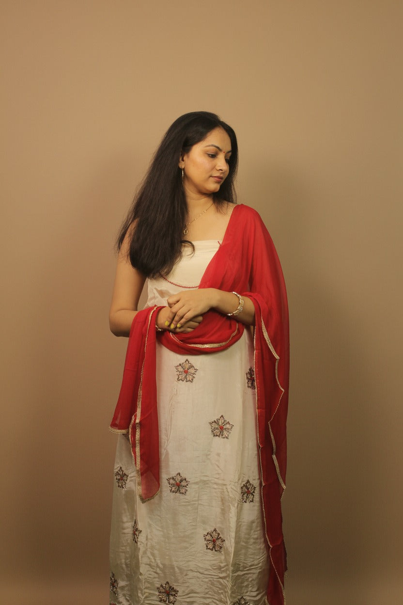 Elegant White Kurta Set with Red Dupatta – Hand Embroidered Detailing
